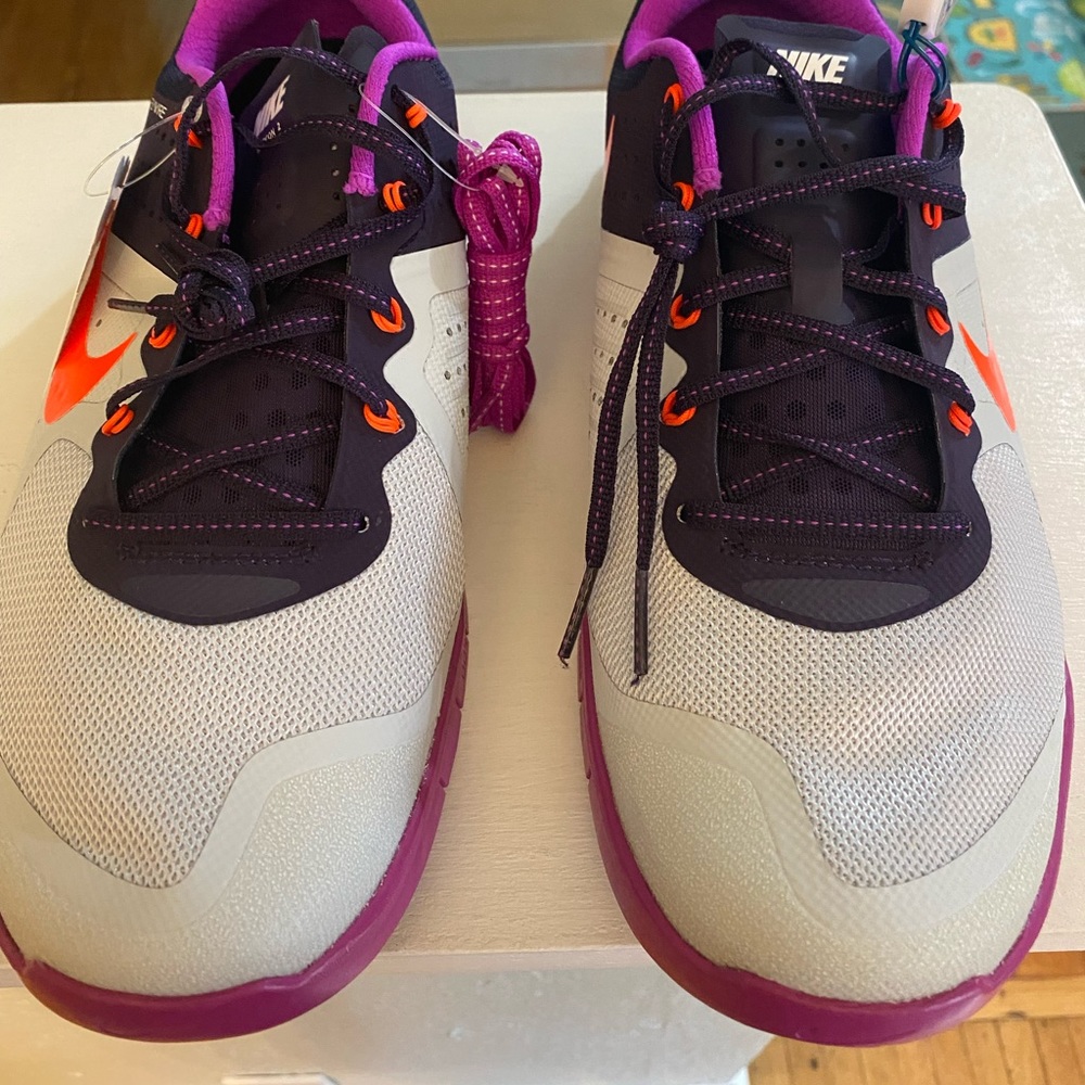 Nike metcon women’s hyper wire purple haze size 11